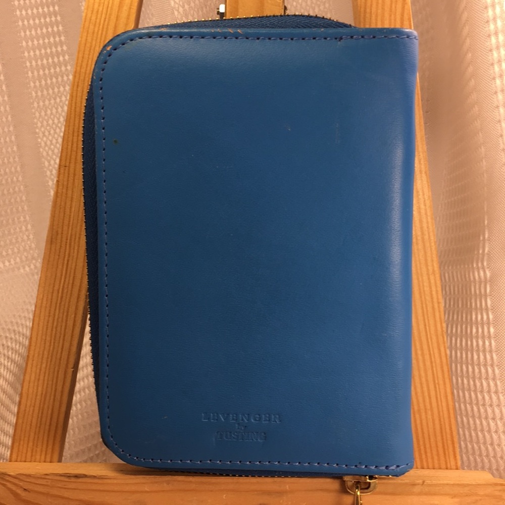 Levenger by Tusting leather ziparound wallet/pouch - Picture 2 of 8